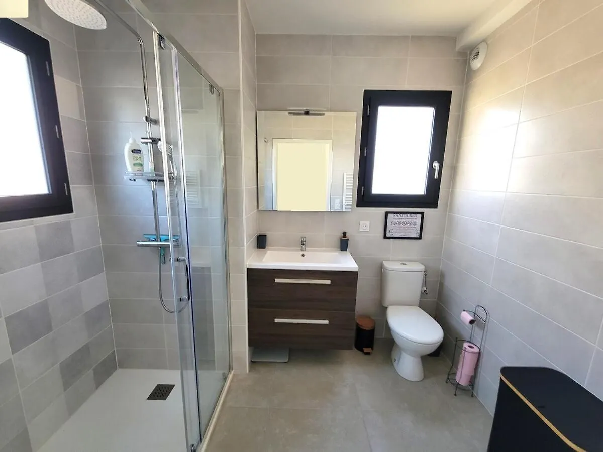 Cottage De Villepey, Villa Near Beach, Swimming Pool Frejus 0*,  France