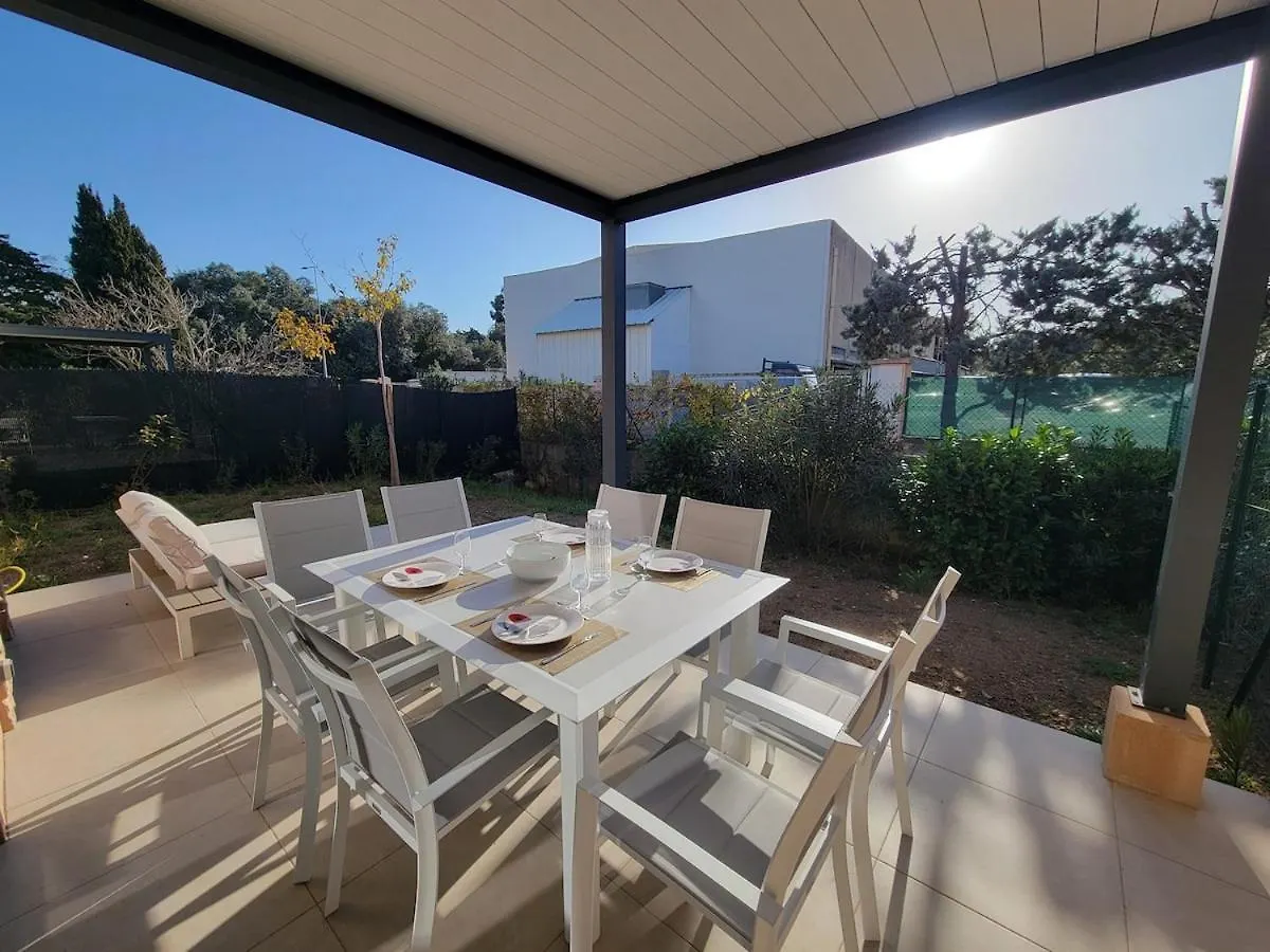 Cottage De Villepey, Villa Near Beach, Swimming Pool Frejus 0*,  France